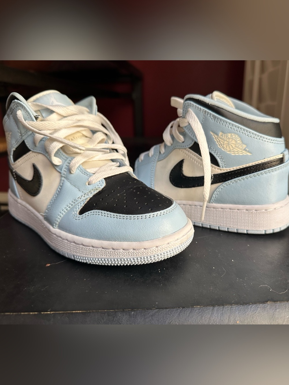 Nike Air Jordan 1 Mid GS ‘Ice Blue’